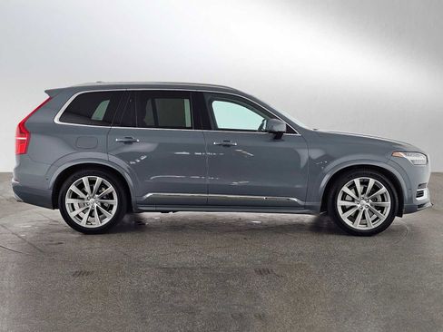Used 2020 Volvo XC90 T8 Inscription image 2