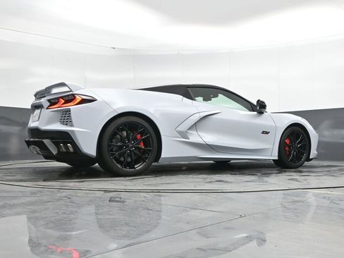 Used 2023 Chevrolet Corvette Stingray Premium Conv w/ Z51 Performance Package image 45