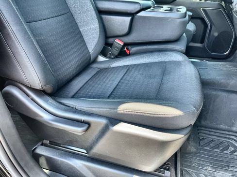 Used 2022 Chevrolet Silverado 1500 RST AWD/4WD image 27