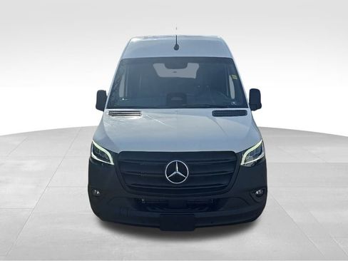 New 2025 Mercedes-Benz Sprinter 3500 image 8