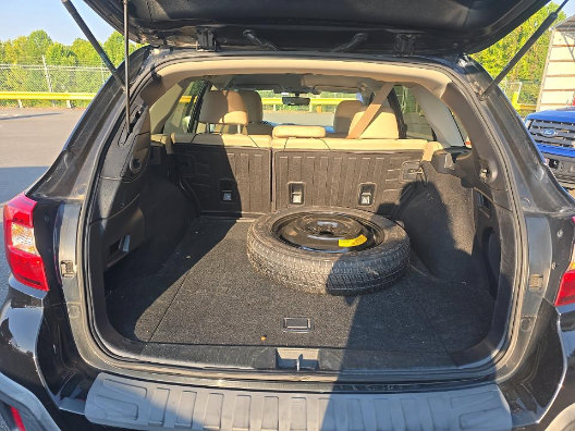 Used 2019 Subaru Outback 2.5i Limited AWD/4WD image 6
