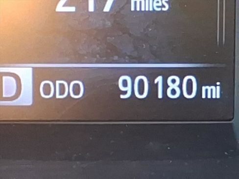 Used 2020 Toyota Tacoma SR image 21