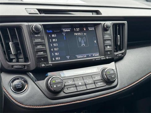 Used 2016 Toyota RAV4 SE image 23