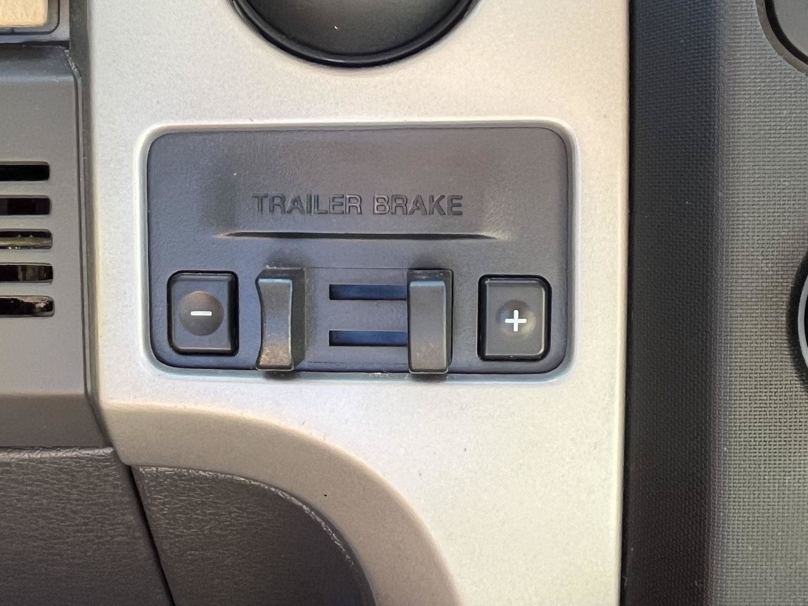 Used 2013 Ford F150 XLT w/ Luxury Equipment Group RWD image 12