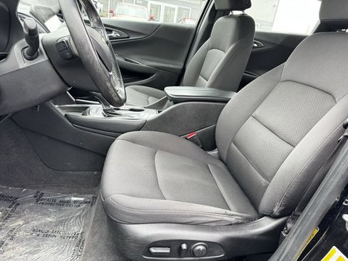Used 2018 Chevrolet Malibu LT image 5