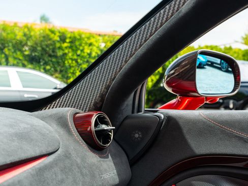 Used 2022 McLaren 765LT RWD image 40