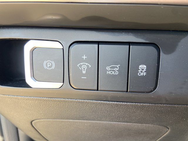 Used 2025 Hyundai Santa Fe SEL FWD image 45