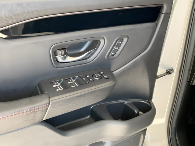 Certified 2025 Honda Pilot TrailSport image 10