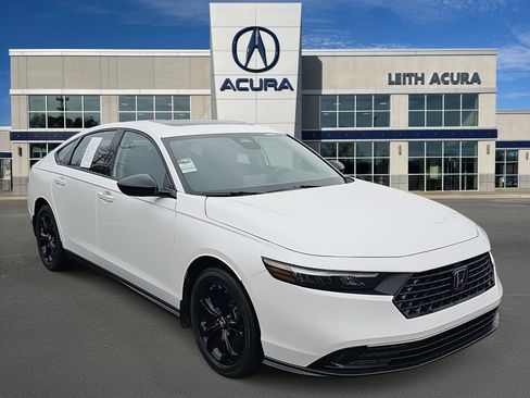 Used 2025 Honda Accord SE image 1