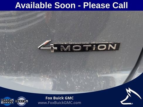 Used 2025 Volkswagen Atlas Cross Sport SEL R-Line w/ Adventure Package AWD/4WD image 5