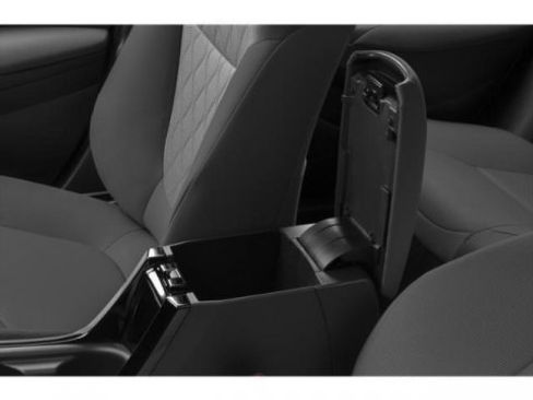 Used 2022 Toyota Corolla LE image 14