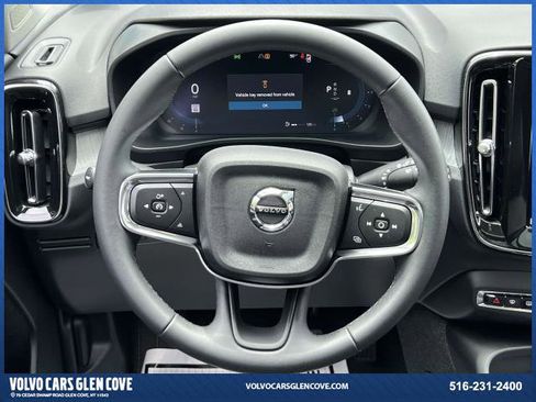 Certified 2024 Volvo XC40 B5 Plus w/ Protection Package Premier image 13