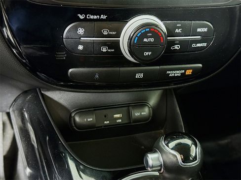 Used 2016 Kia Soul + w/ Audio Package image 8