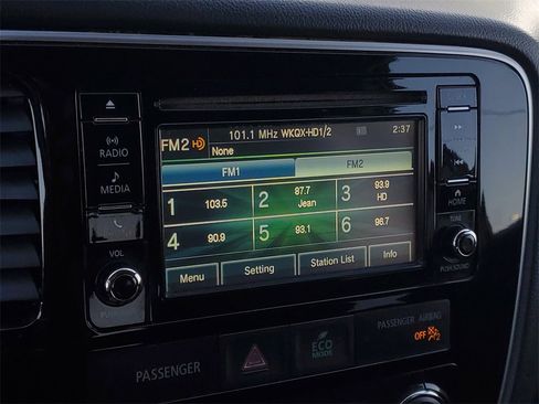 Used 2017 Mitsubishi Outlander ES image 18