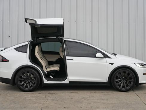 Used 2023 Tesla Model X image 54
