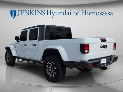 Used 2020 Jeep Gladiator Sport AWD/4WD image 7