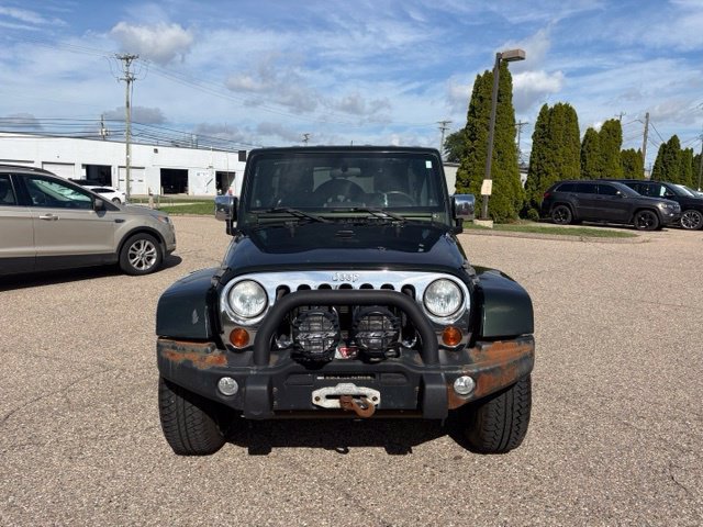 Used 2010 Jeep Wrangler Unlimited Sahara w/ Mopar Chrome Edition Group AWD/4WD image 9