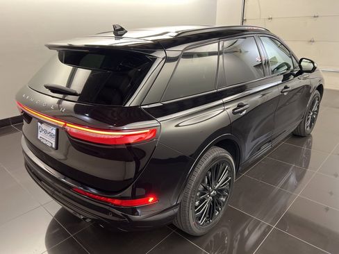 Used 2025 Lincoln Corsair Reserve w/ Jet Appearance Package image 6