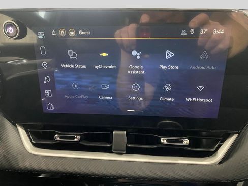 New 2026 Chevrolet Equinox LT w/ Convenience Package II image 8