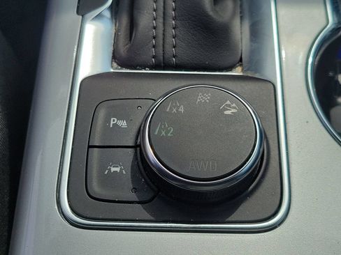 Certified 2024 Chevrolet Blazer LT w/ Sound & Technology Package AWD/4WD image 31
