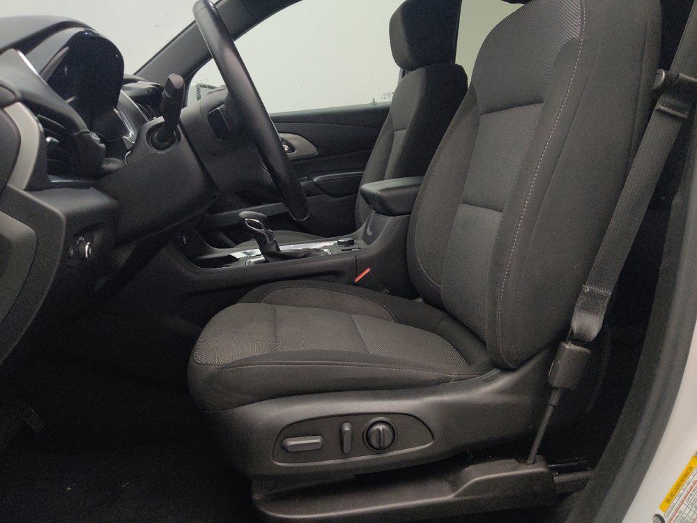 Used 2023 Chevrolet Traverse LT w/ LPO, Floor Liner Package AWD/4WD image 17