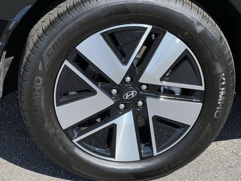 New 2026 Hyundai Ioniq 9 SEL image 6