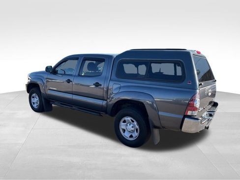 Used 2014 Toyota Tacoma PreRunner image 23