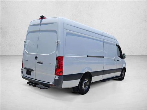 Used 2019 Mercedes-Benz Sprinter 170 image 5