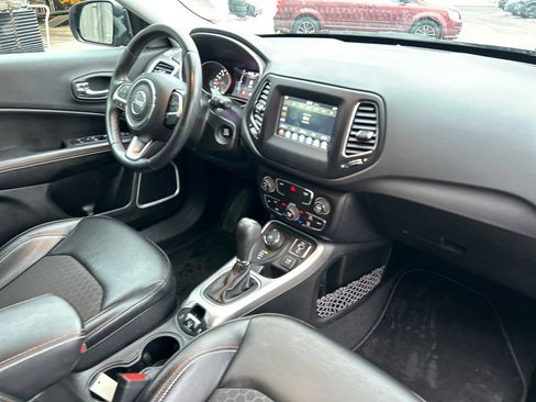 Used 2020 Jeep Compass Latitude image 28