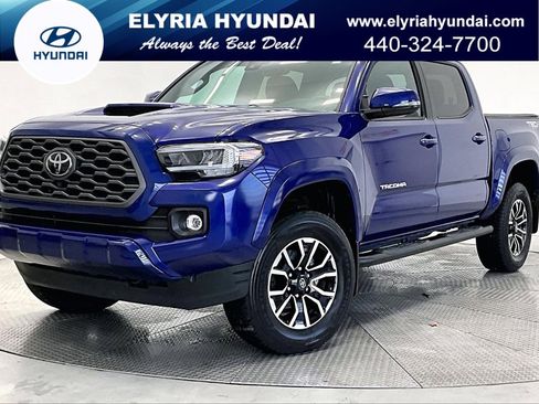 Used 2022 Toyota Tacoma TRD Sport image 1