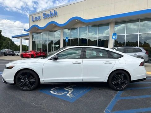 Used 2023 Honda Accord Sport image 12