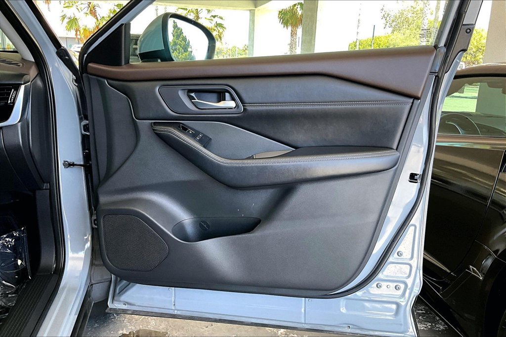 Used 2022 Nissan Rogue SL w/ SL Premium Package FWD image 28