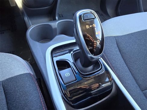 Used 2020 Chevrolet Bolt LT image 15