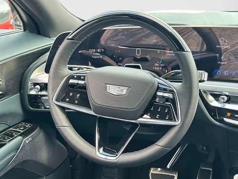 New 2026 Cadillac Lyriq Signature Sport w/ Nappa Leather Package AWD/4WD image 5
