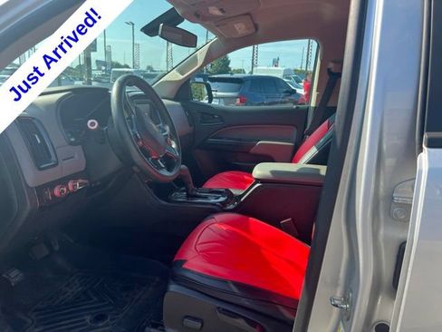 Used 2018 Chevrolet Colorado W/T w/ WT Convenience Package AWD/4WD image 16