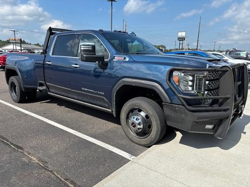 Used 2021 GMC Sierra 3500 Denali w/ Denali Ultimate Package AWD/4WD image 4