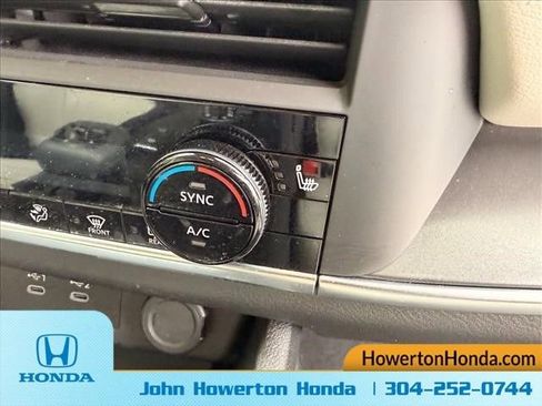 Used 2024 Nissan Rogue SV w/ SV Premium Package AWD/4WD image 14