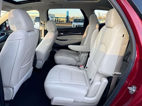 Used 2022 Buick Enclave Essence w/ Experience Buick Package image 26