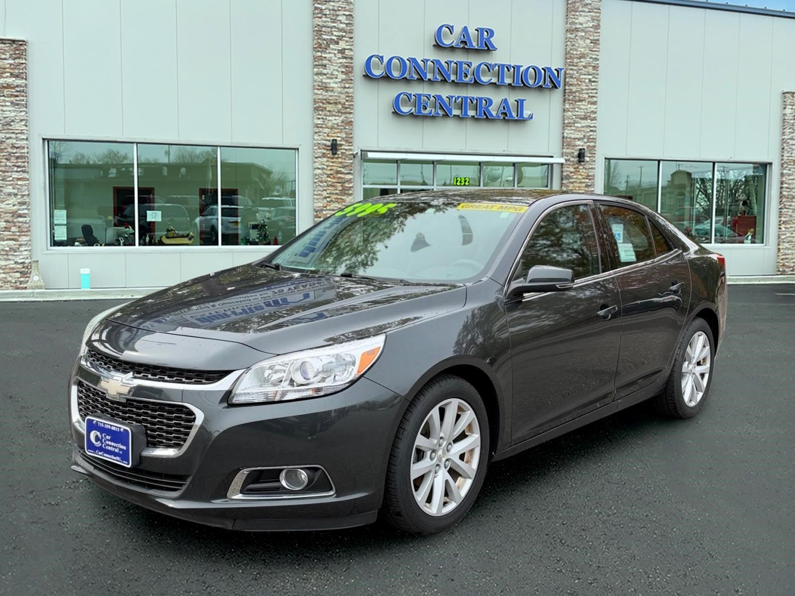 Used 2015 Chevrolet Malibu LT FWD image 1