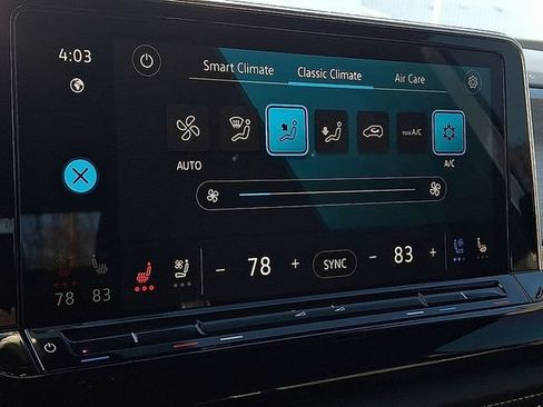 Used 2024 Volkswagen Atlas Cross Sport SE FWD image 15