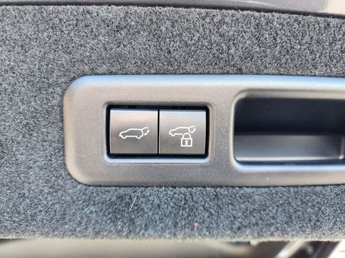 Used 2022 Lexus RX 350L w/ Premium Package image 17