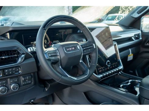 New 2026 GMC Yukon Elevation w/ Elevation Premium Package AWD/4WD image 11