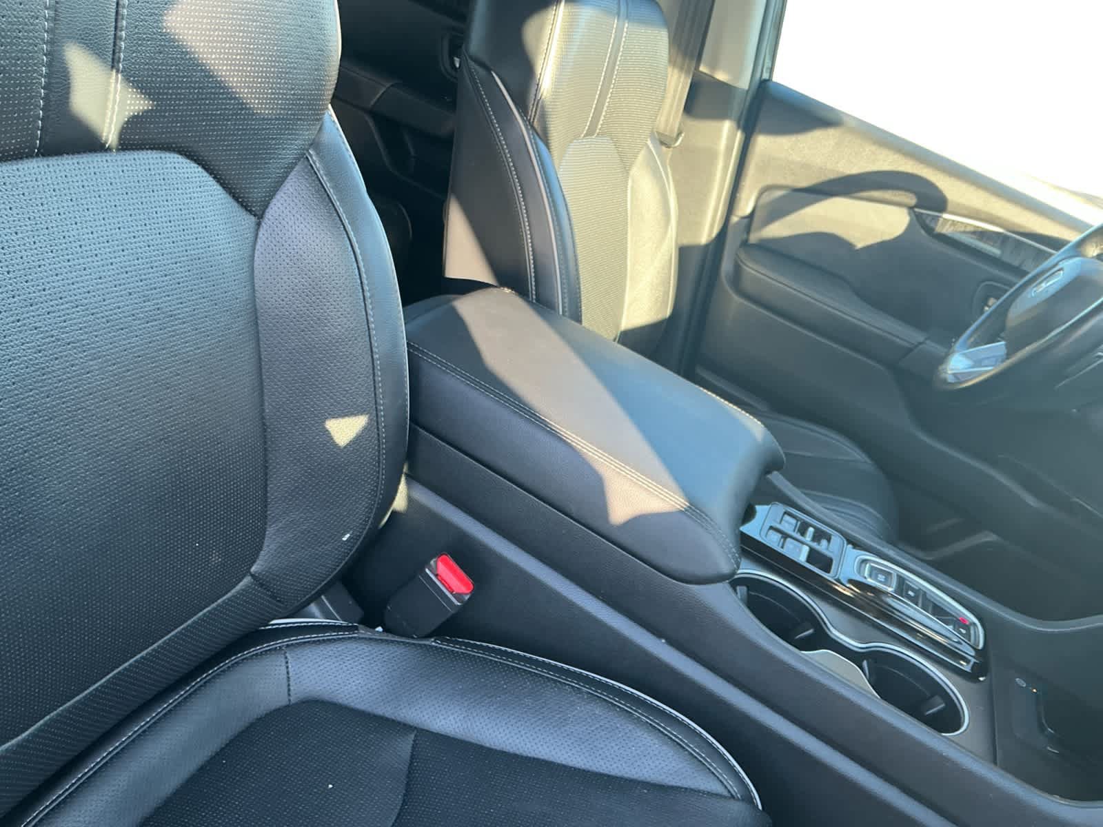 Used 2023 Honda Pilot Elite image 15