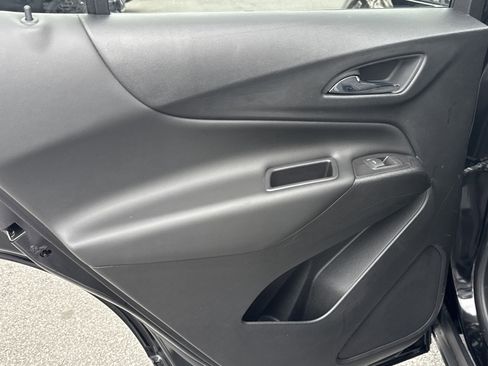 Used 2020 Chevrolet Equinox LT image 27