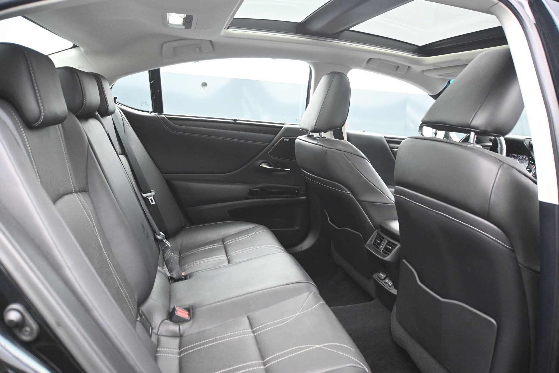 Used 2022 Lexus ES 350 Ultra Luxury FWD image 14