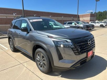 New 2026 Nissan Pathfinder SV