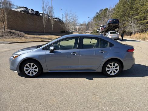 Used 2026 Toyota Corolla LE image 7