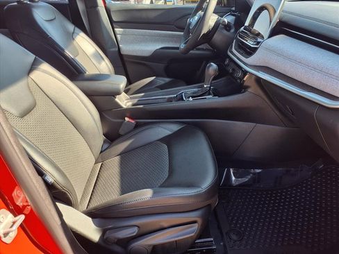 Used 2023 Jeep Compass Latitude w/ Convenience Group image 28