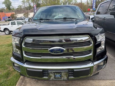 Used 2017 Ford F150 Lariat image 2