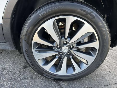 Used 2021 Buick Encore Preferred FWD image 13
